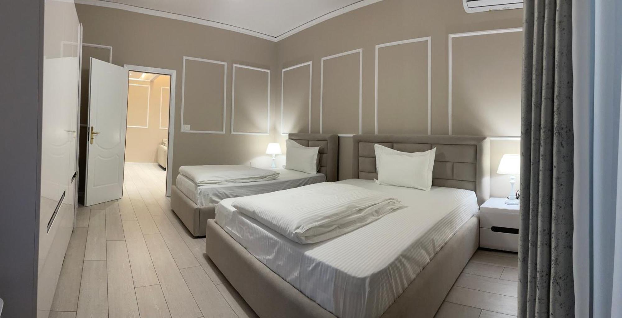 Sun Tower Luxury Suite-View From Of Tirana Center Bagian luar foto